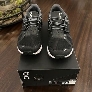 On Cloud Running Shoes. Great Condition!